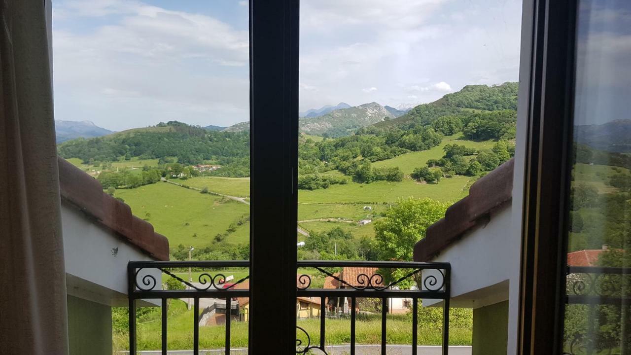Apartamentos La Guertina Onís Екстериор снимка
