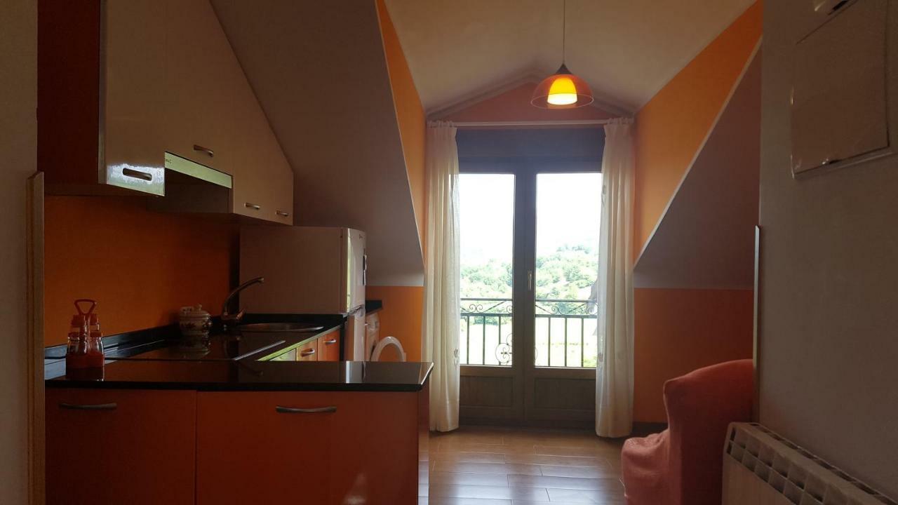 Apartamentos La Guertina Onís Екстериор снимка